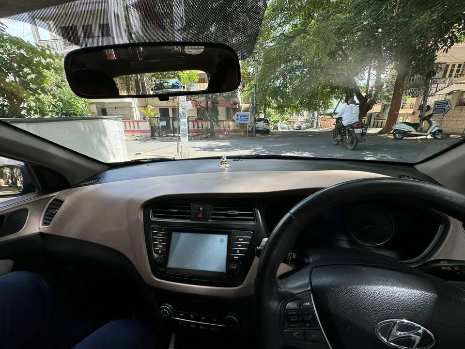 π Hyundai i20 Asta (O) 2018 Model for Sale in Bangalore β Top-End, Lady-Driven, Well-Maintained 14 484793115 9413184632135581 3148983672653813934 n 1