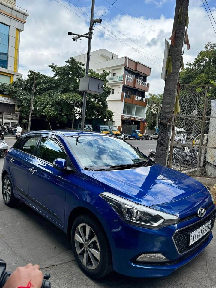 π Hyundai i20 Asta (O) 2018 Model for Sale in Bangalore β Top-End, Lady-Driven, Well-Maintained 1 Second-hand i20 top-end model