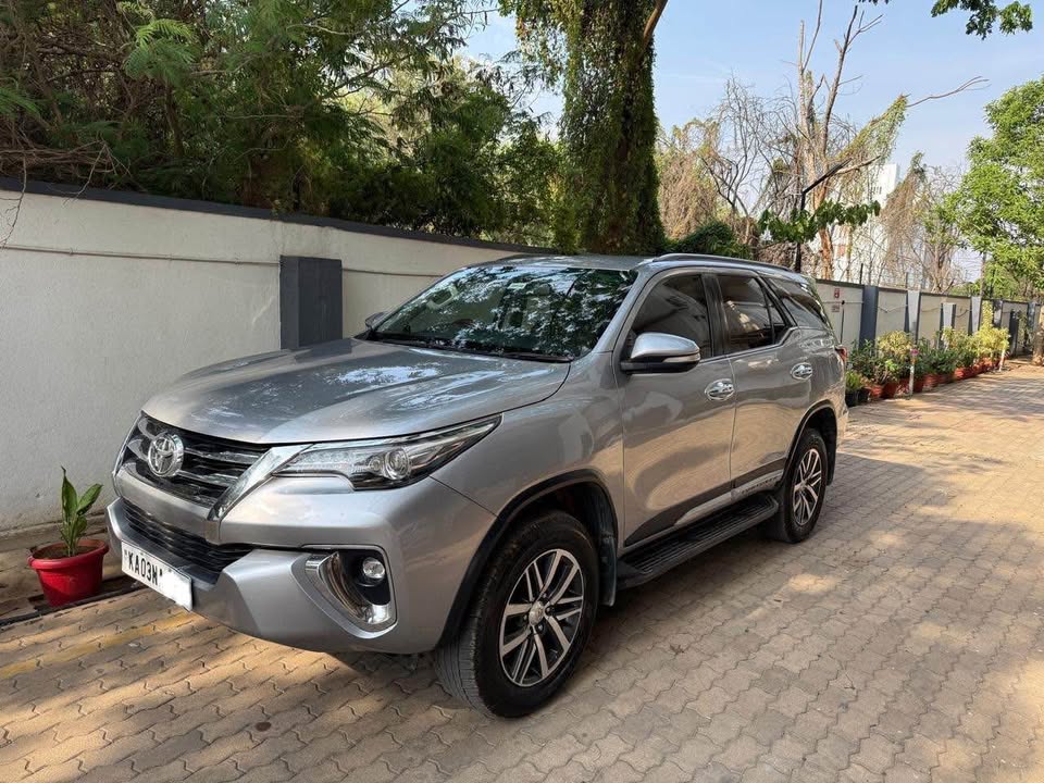 Toyota Fortuner Sigma4 Z4 4x4 Automatic for Sale in Bangalore – Single Owner, Showroom Maintained 2 Used Toyota Fortuner for Sale Bangalore