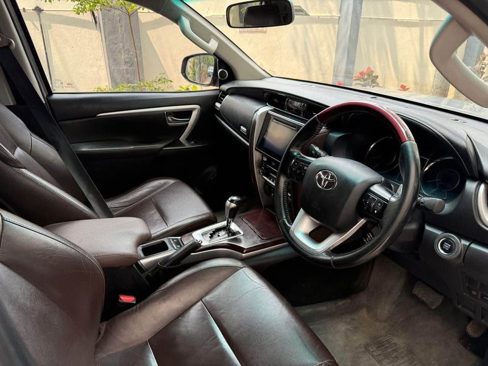 Toyota Fortuner 2017 4x4 Automatic Z4 β Single Owner | Well-Maintained | βΉ22.75 Lakh 2 Best price Fortuner in Bangalore