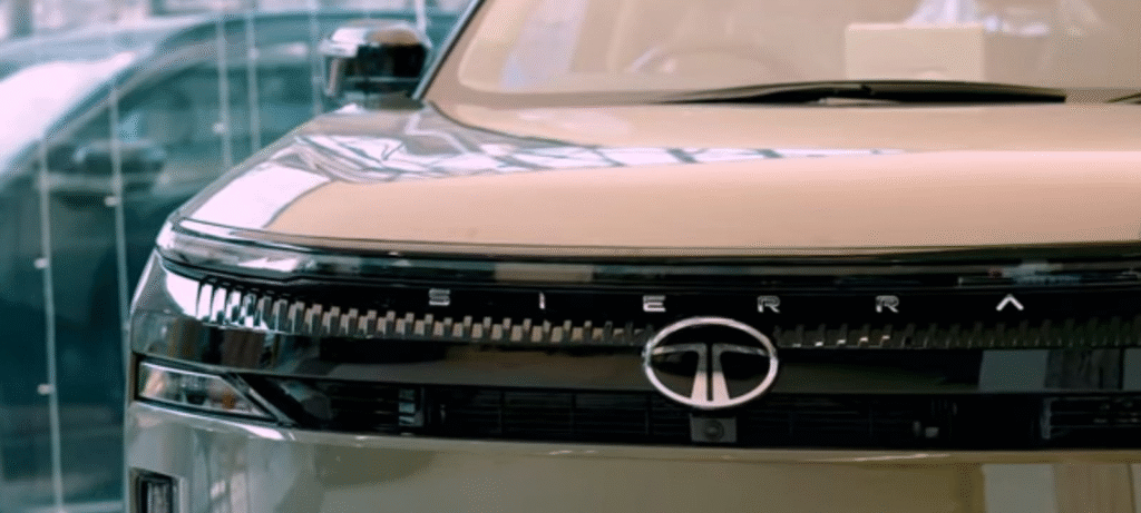 Tata Sierra 2025 Review India: Design, Features, Price & Real-World Verdict 10 more tech, more space, strong safety.